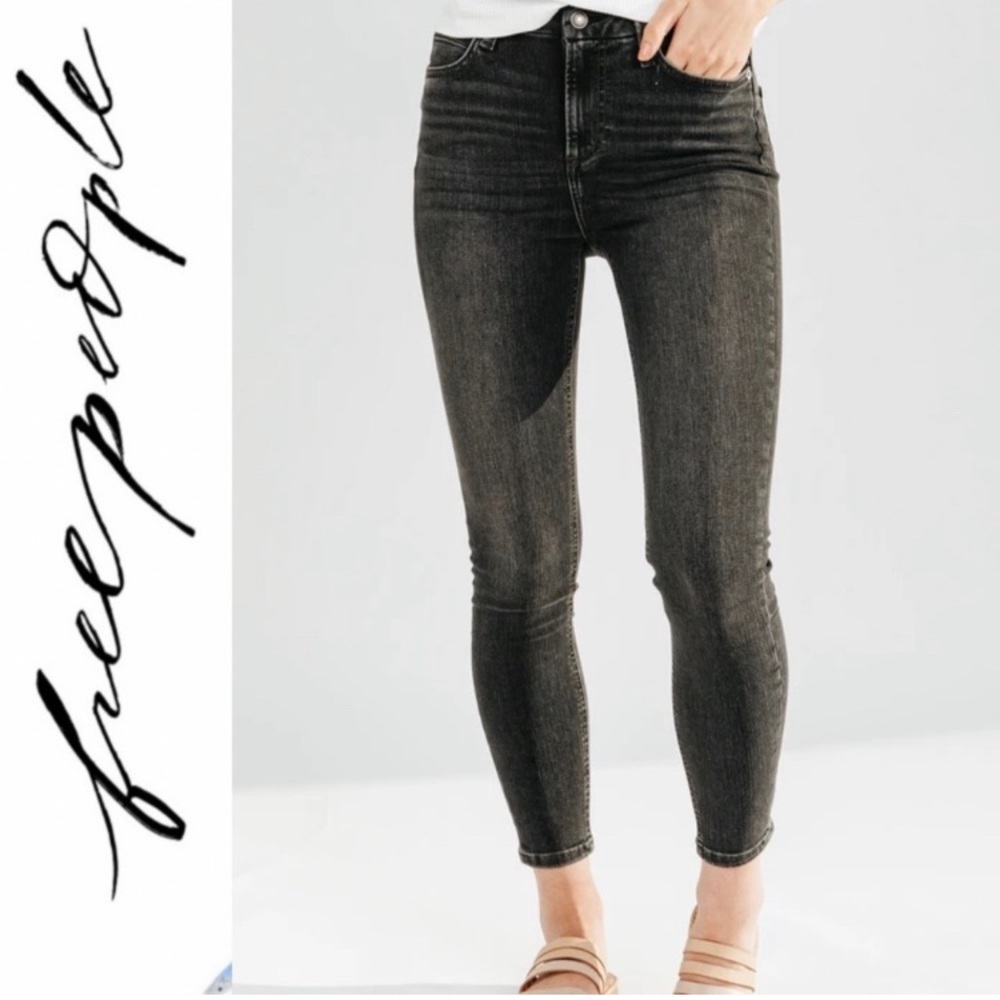 Free People: Montana Skinny Jean in Milkyway 28 - Picture 3 of 16
